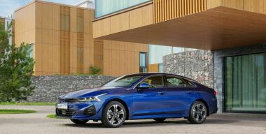 Гонка преследования: россияне изменили Toyota Camry c Kia K5