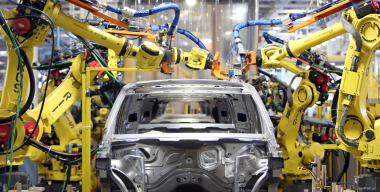 В России резко увеличилось производство и легковых, и грузовых автомобилей
