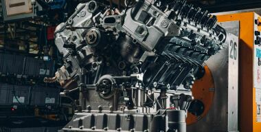 Bentley сделала самый совершенный 12-цилиндровый двигатель в истории