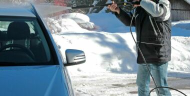 Как безопасно помыть машину в сильный мороз