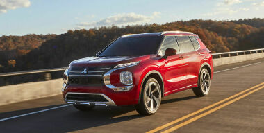 Первый обзор кроссовера Mitsubishi Outlander нового поколения