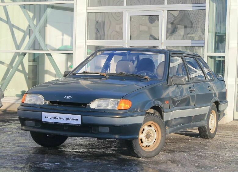 Изображение LADA против Toyota: какие автомобили и где выбирают россияне на «вторичке»