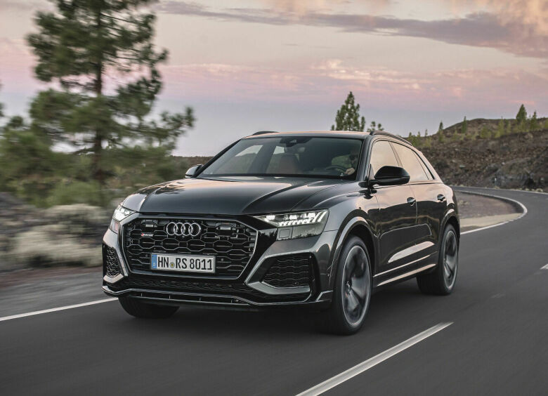 Изображение Audi RS Q8 оказался вдвое дешевле, чем Lamborghini Urus