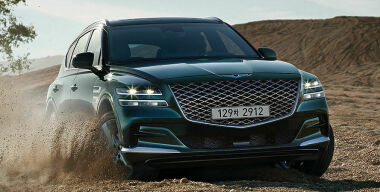 В России стартовали продажи премиум-кроссовера Genesis GV80