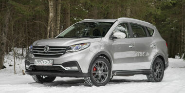 У владельцев кроссоверов DFM появилась возможность бесплатно заливать масло