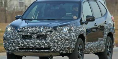 Обновленный Subaru Forester попался фотошпионам