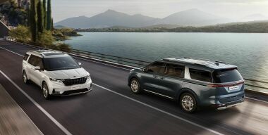 KIA назвала цену модели Carnival для России
