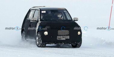 Новый компактный кроссовер Hyundai заметили на тестах