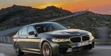 Мощнейший BMW M5 CS россиянам отдадут дешевле, чем немцам