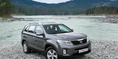 Автомобили Toyota и Kia признали очень выгодными для покупки