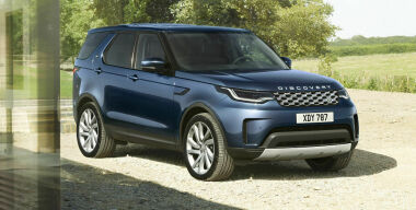 После обновления Land Rover Discovery подорожал на миллион рублей