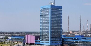 АВТОВАЗ запретил сотрудникам парковать иномарки возле главного здания