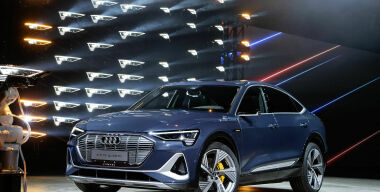 Audi привезла в Россию экзотический кроссовер e-tron Sportback