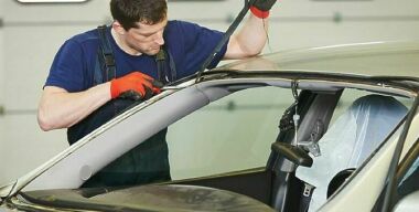 Как автовладельцев разоряет обычная замена лобового стекла