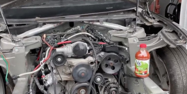 Tesla Model S получила бензиновый V8 мощностью 426 л. с.