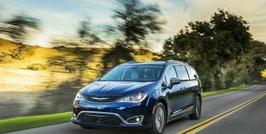 Чему быть, того не миновать: Chrysler напрасно опроверг уход из России