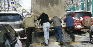 Важные особенности использования тормозной жидкости, о которых мало кто помнит