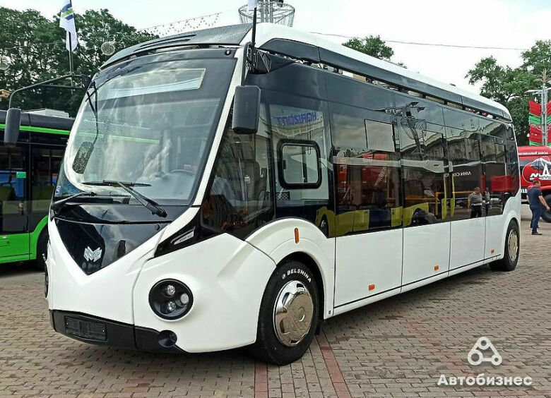 Изображение Белорусы разработали необычный автобус с нержавеющим кузовом