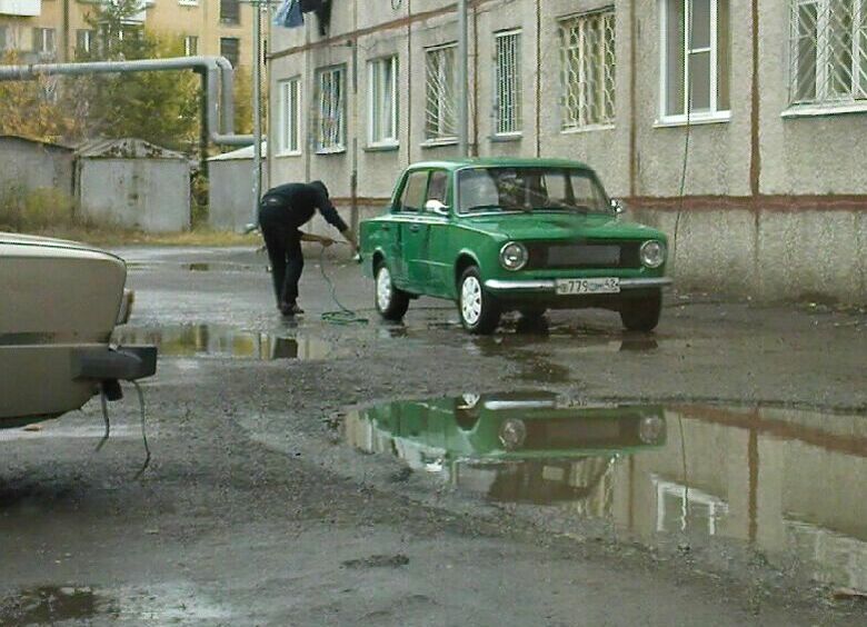 Изображение Как помыть машину во дворе и не получить штраф