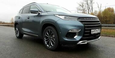 Россияне меняют подержанные BMW на новые Cheryexeed