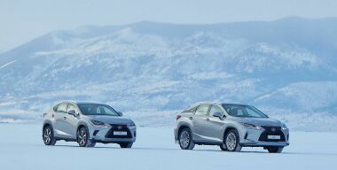 Lexus начал продавать кроссоверы за 16 000 рублей в месяц