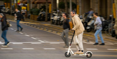 Для электросамоктчиков на тротуаре готовят штраф в 1500 рублей