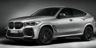 BMW везет в Россию особые версии X5M и X6M