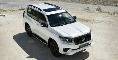 В Россию прибыл топовый Toyota Land Cruiser Prado