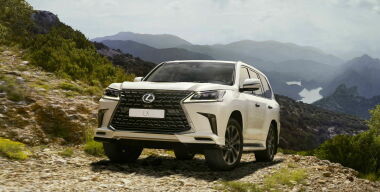 Lexus привез в Россию самую «крутую» версию внедорожника LX