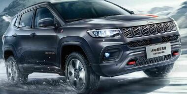 Обновленный Jeep Compass представили официально