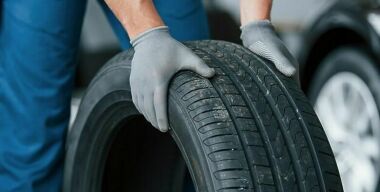 Покрышки хранят в любом положении, но не при любой температуре