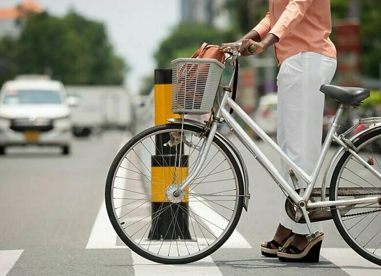 Изображение Велосипедом по ПДД: почему на граждан на великах нет управы