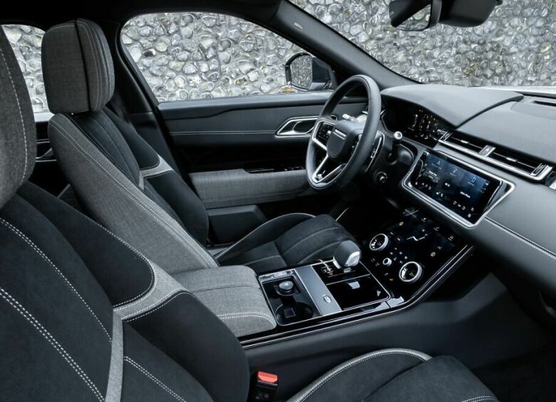 Изображение Jaguar Land Rover будет делать роскошные интерьеры из пластиковых отходов