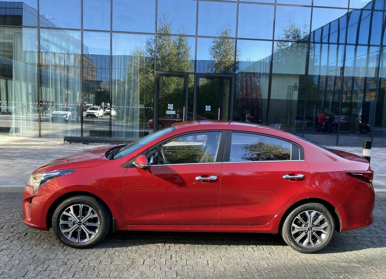 Изображение Обновленный седан KIA Rio поступил в продажу по «вкусным» ценам