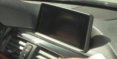 Чем опасны блики на отполированном торпедо машины