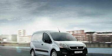 Французы открывают в России продажи нового Peugeot Partner