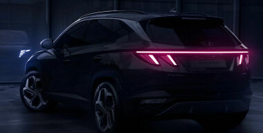 Опубликованы первые тизеры кроссовера Hyundai Tucson нового поколения