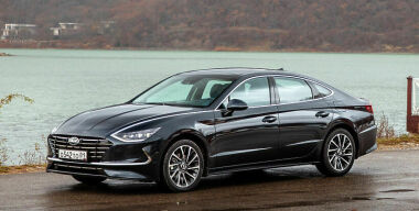 Корейцы расширили комплектации Hyundai Sonata для России