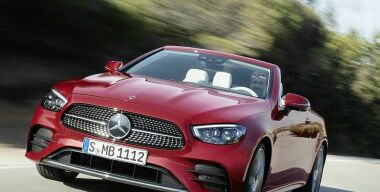 Обновленные купе и кабриолет Mercedes-Benz E-класса оценили в рублях