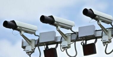 Столичные власти закупают камеры, штрафующие водителей за разговор по телефону