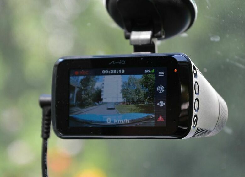 Изображение Какое комбо-устройство покажет полицейские камеры, о которых вы и не подозревали