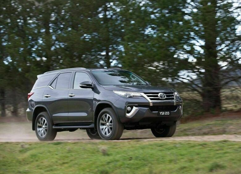 Изображение Обновленные Toyota Hilux и Fortuner сертифицированы для России