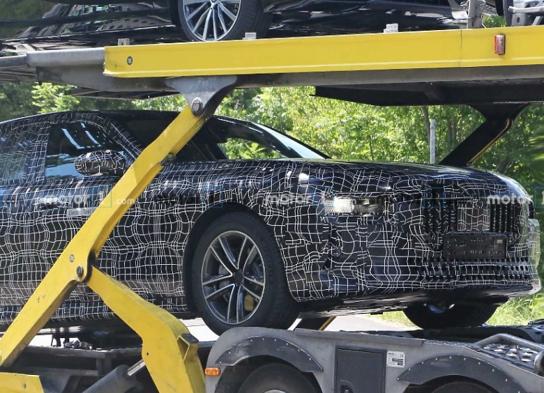 Изображение Новейший BMW i7 впервые замечен на тестах