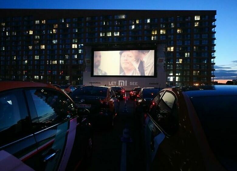 Изображение Драйв-ин по-русски: где можно посмотреть хорошее кино, не выходя из машины
