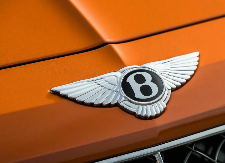 Изображение Bentley Bentayga: фото обновленного кроссовера рассекречены до премьеры