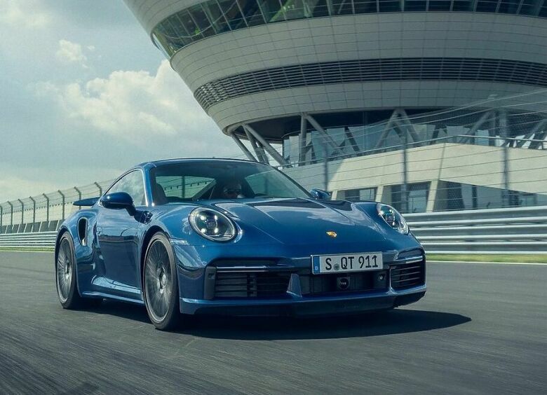Изображение Дебютировал новый Porsche 911 Turbo в двух типах кузова