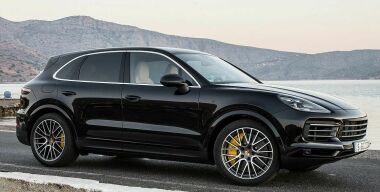 В России отзывают огнеопасные кроссоверы Porsche Cayenne