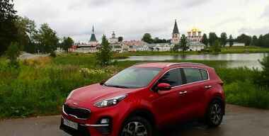 Как превратить среднеразмерный кроссовер в мини-отель на четверых