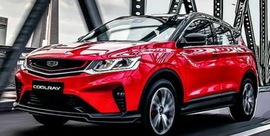 Названы российские цены на новейший кроссовер Geely Coolray