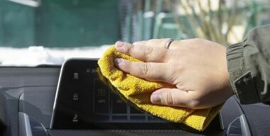 Чистый четверг: как восстановить интерьер машины после зимы